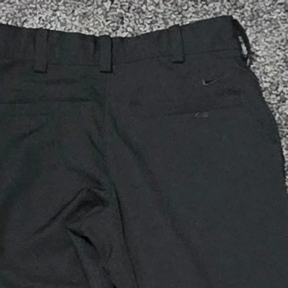 Nike Golf Dri-FIT Pants Boys Youth Size Small Black Flat Front Athletic